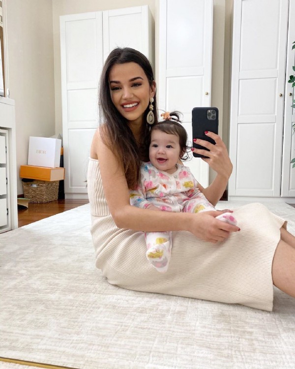 Selin Yağcıoğlu kimdir? Selin Yağcıoğlu kaç yaşında? Selin Yağcıoğlu ve Berk Atan aşkı belgelendi!